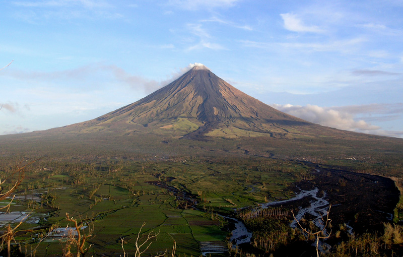 Mayon: Stratovulkan auf den Philippinen