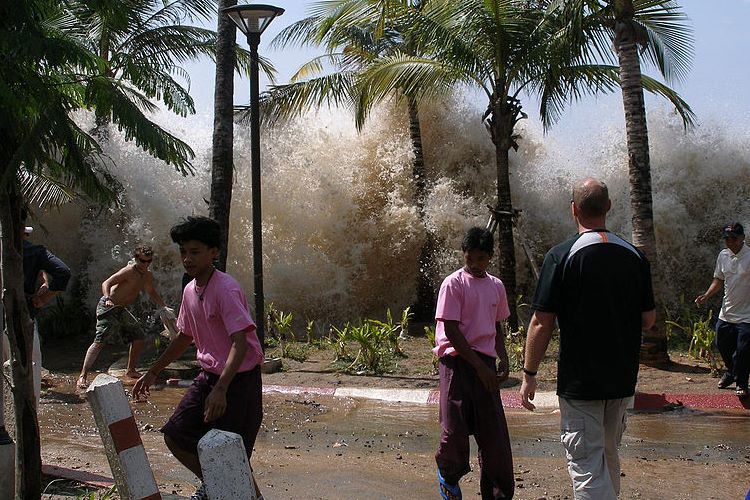 tsunami thailand