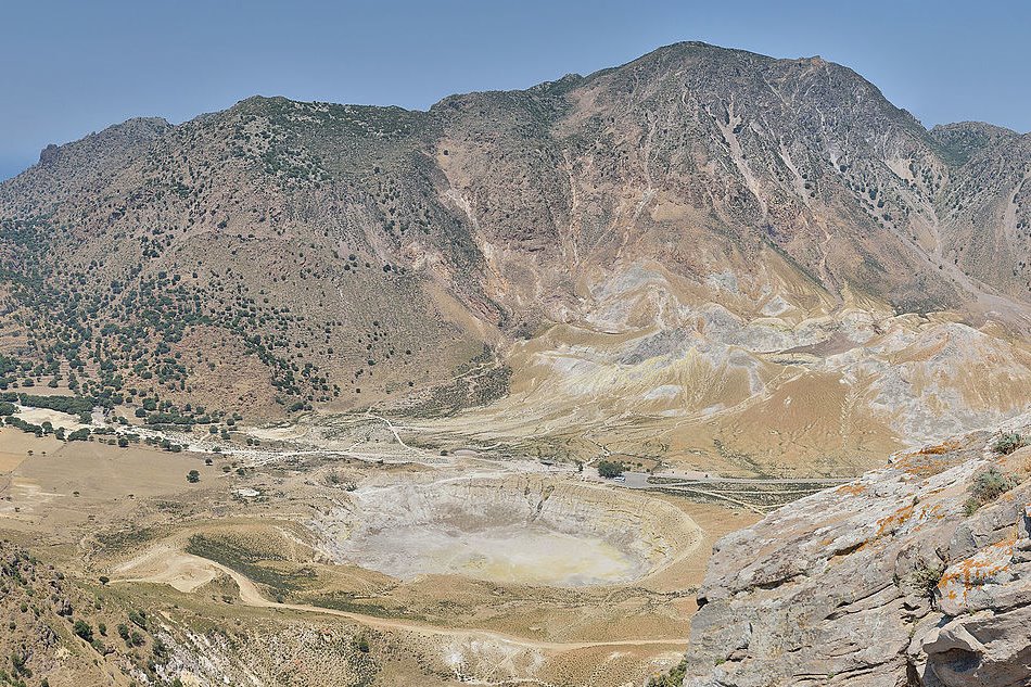 Nysiros