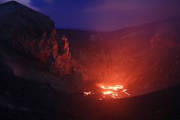 Der Krater des Krakatau im August 2011
