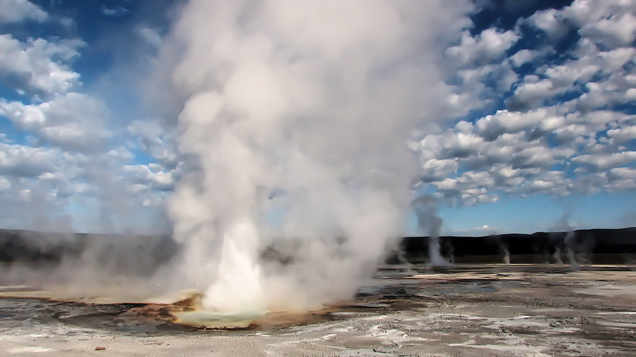 Founrain-Geyser im Lower Geyser Basin @Marc Szeglat fountain